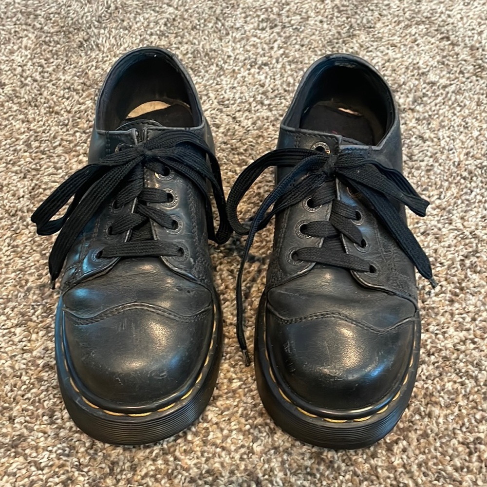 Vintage, circa 1990’s Dr. Martens platform Oxfords.